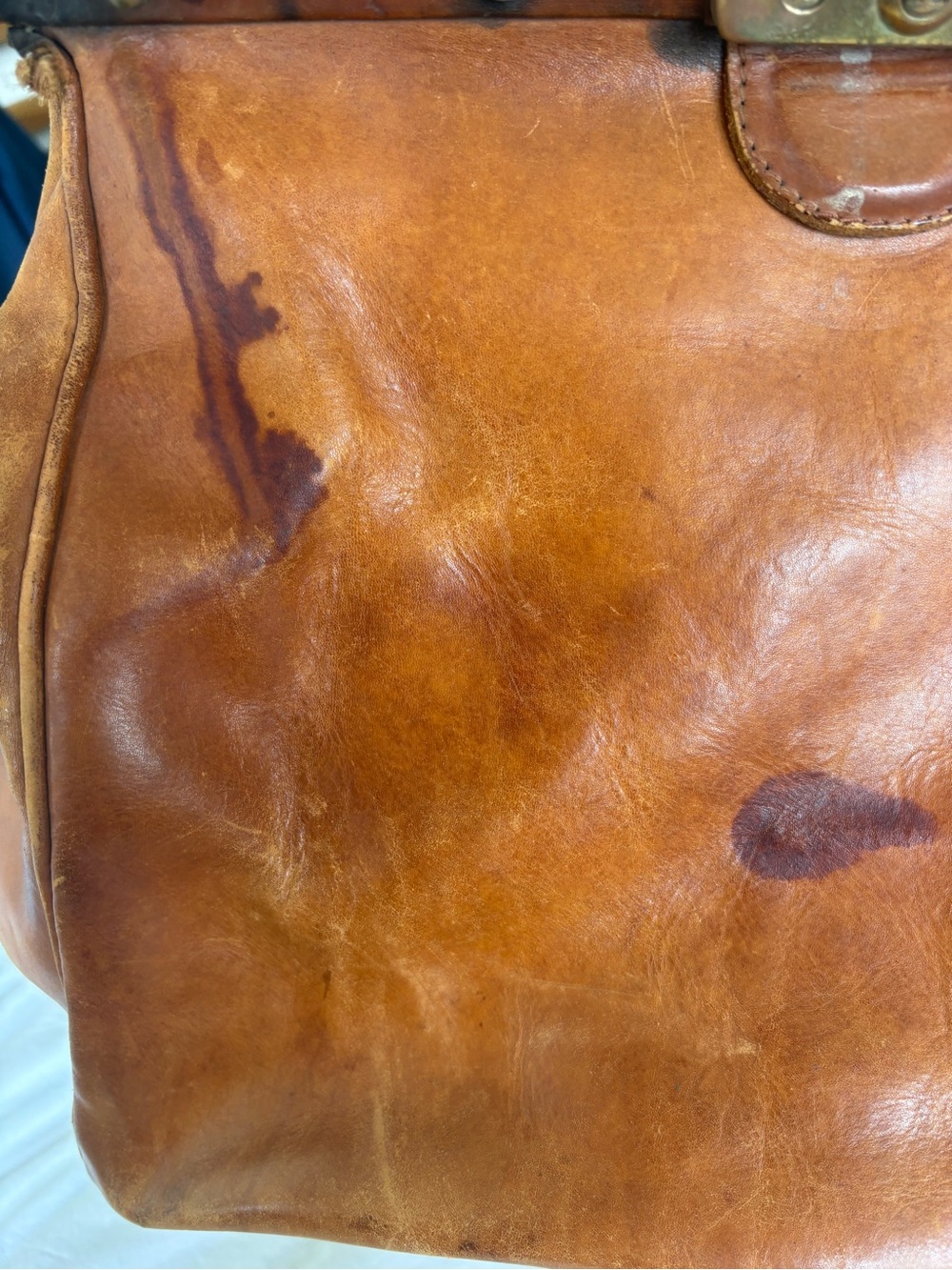 Vintage 1930s/40s Leather Gladstone Doctor Bag Prop Restoration 13x11x10.5 As Is - Picture 7 of 16